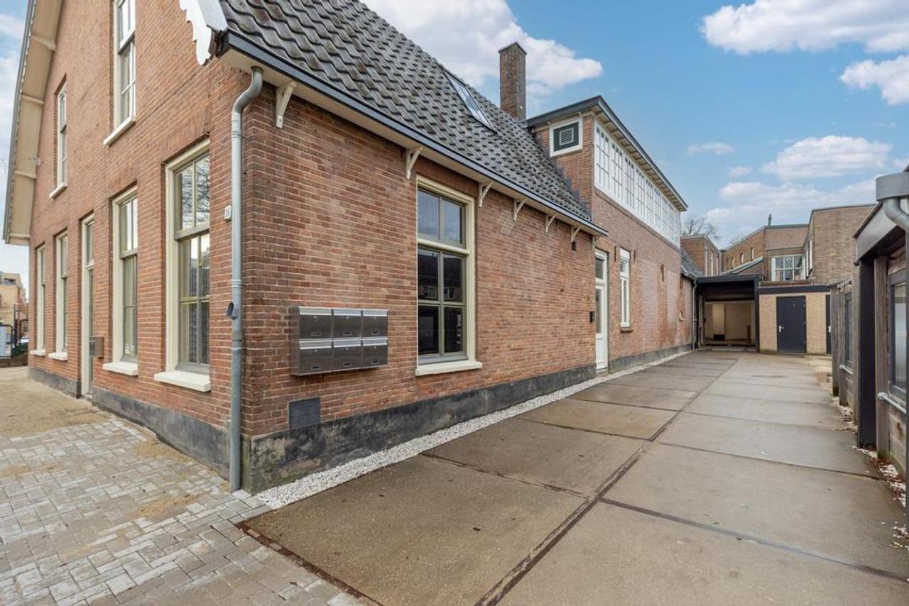Gemeubileerd 4-kamerappartement met balkon - Afbeelding 22