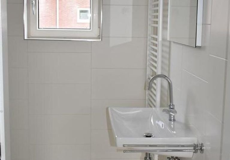 Energy-efficient 4-bedroom house - Image 14