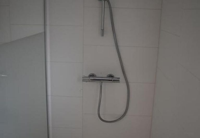 Energy-efficient 4-bedroom house - Image 11