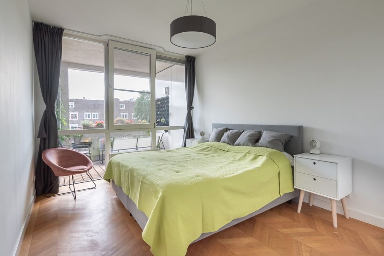 120m2 with 3 bedrooms in Amsterdam - Image 10