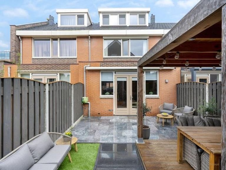 5-bedroom house in Venne-West - Image 21