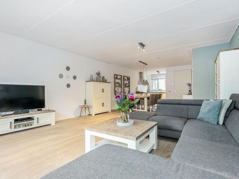 5-bedroom house in Venne-West - Image 3