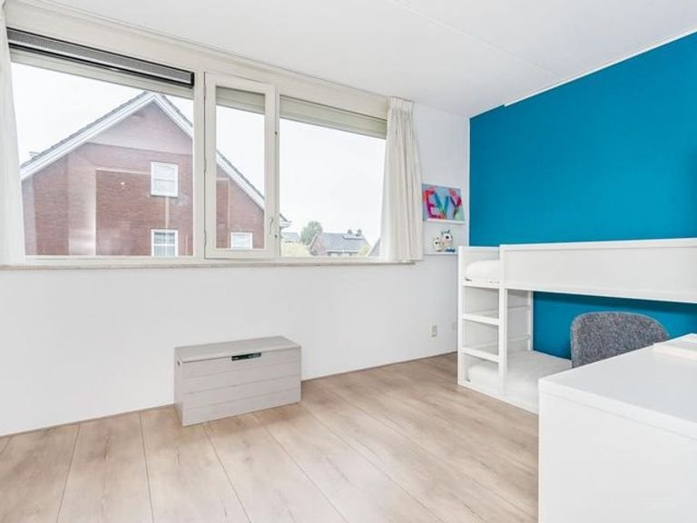 5-bedroom house in Venne-West - Image 10