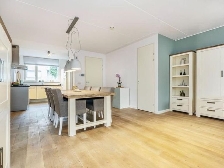 5-bedroom house in Venne-West - Image 5