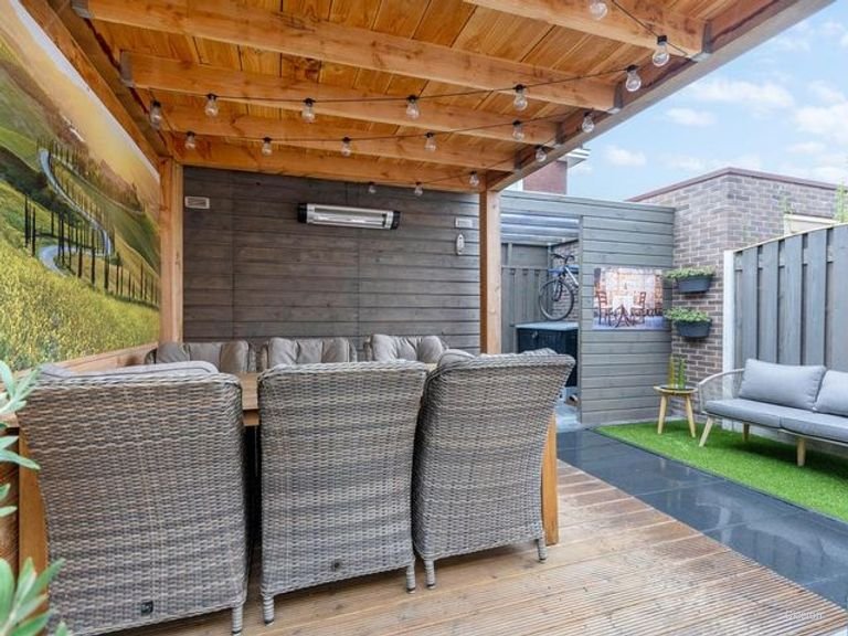 5-bedroom house in Venne-West - Image 22