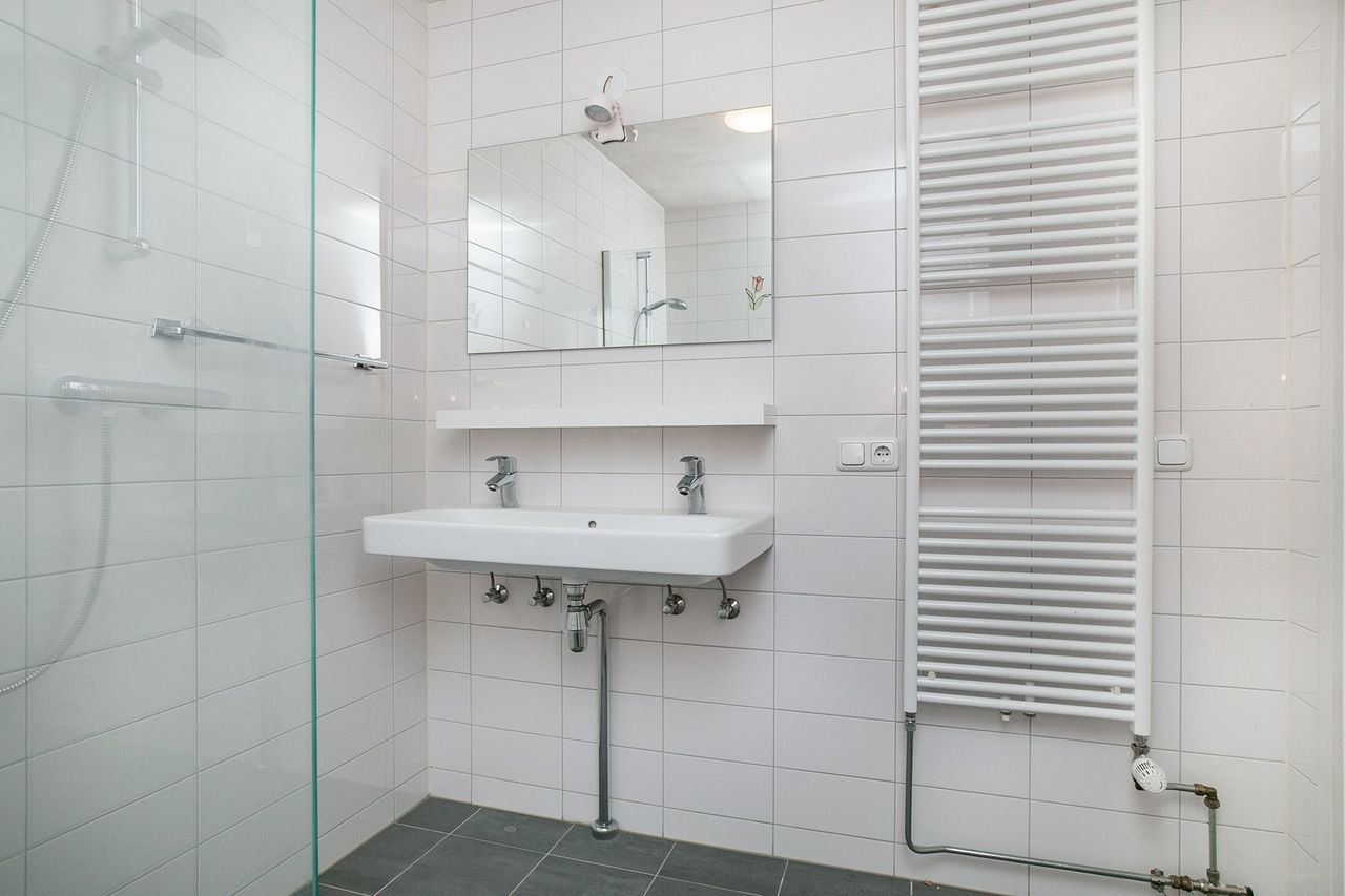 Bright 3-room apartment in Woenselse Watermolen - Image 15