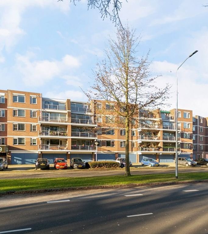 Bright 3-room apartment in Woenselse Watermolen - Image 17