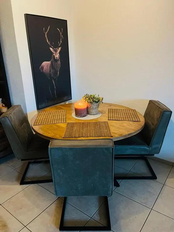 Ground-floor apartment with terrace near the coast - Image 5