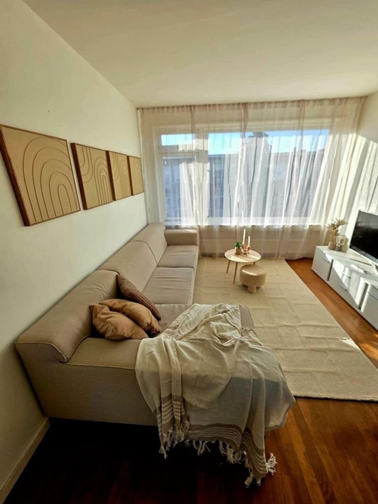 Furnished 3-bedroom apartment in Kralingen - Image 2