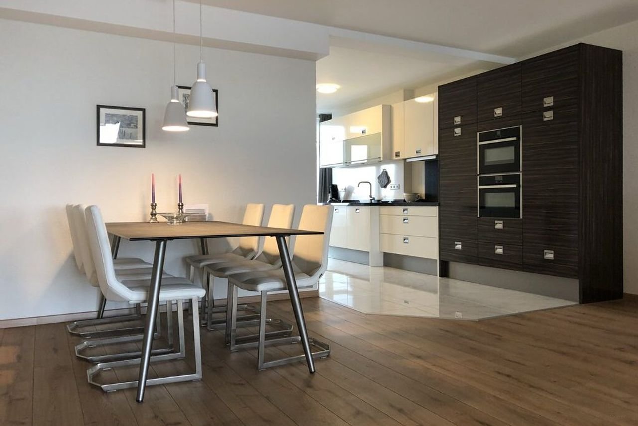 118m² penthouse met zicht op de Maas in Struisenburg - Afbeelding 3