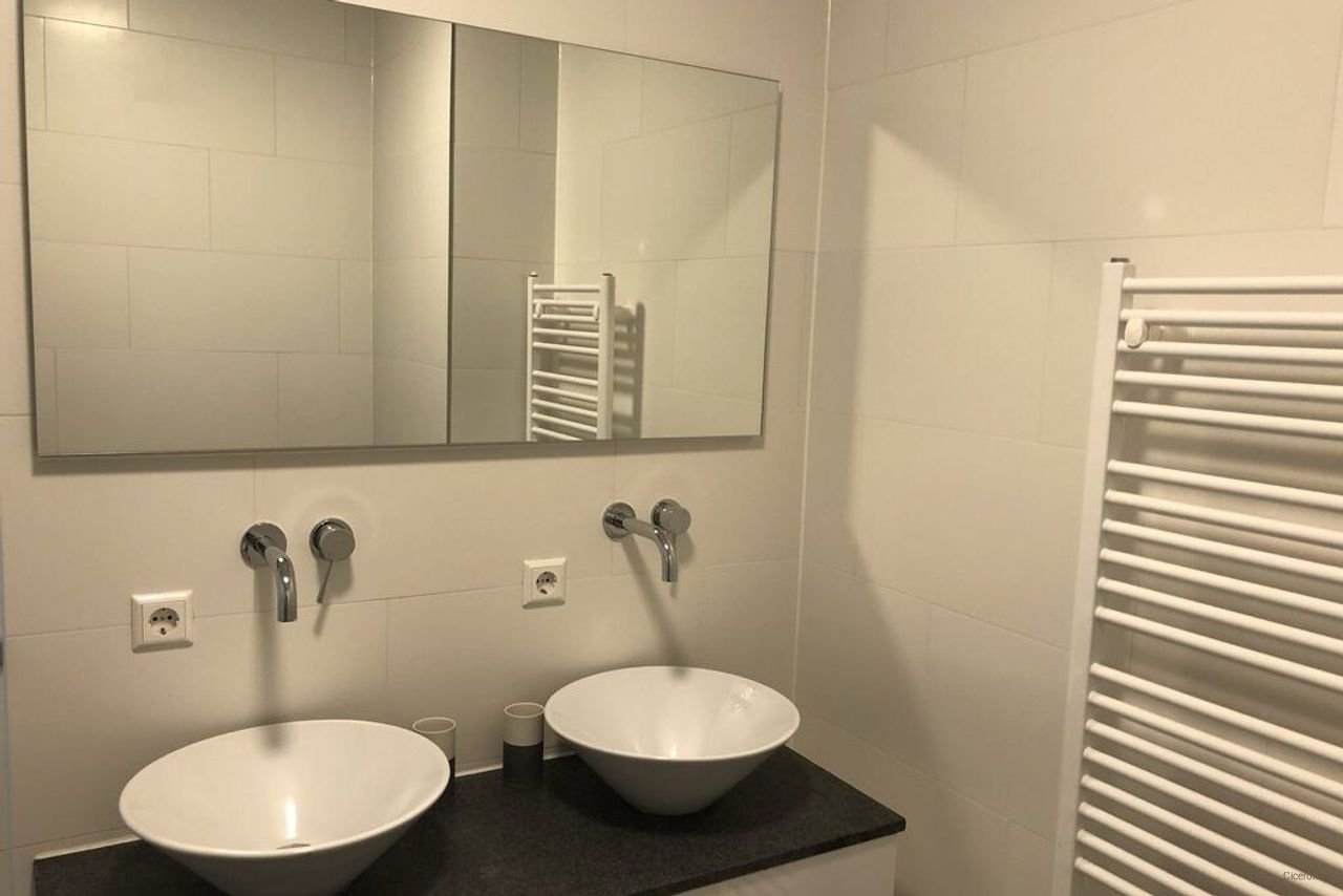 118m² penthouse met zicht op de Maas in Struisenburg - Afbeelding 5