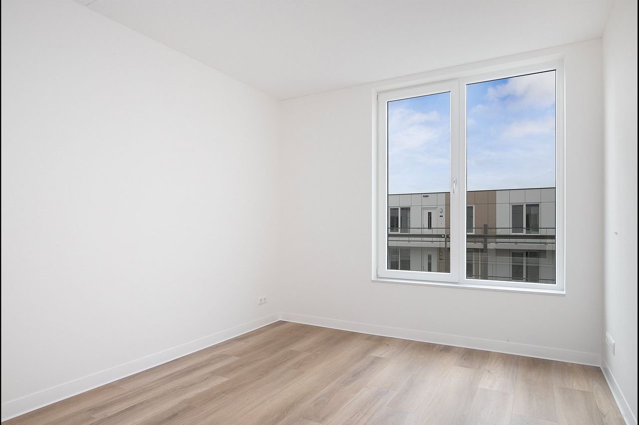New 90m² apartment on the Suytkade - Image 11