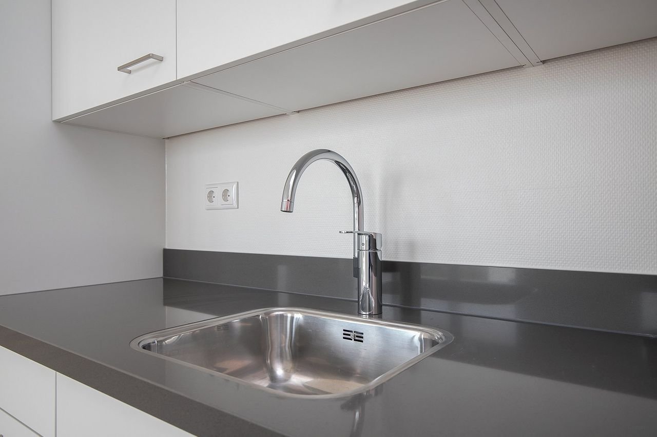 New 90m² apartment on the Suytkade - Image 9