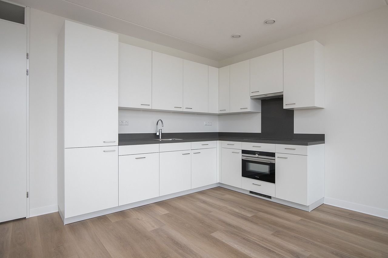 New 90m² apartment on the Suytkade - Image 7