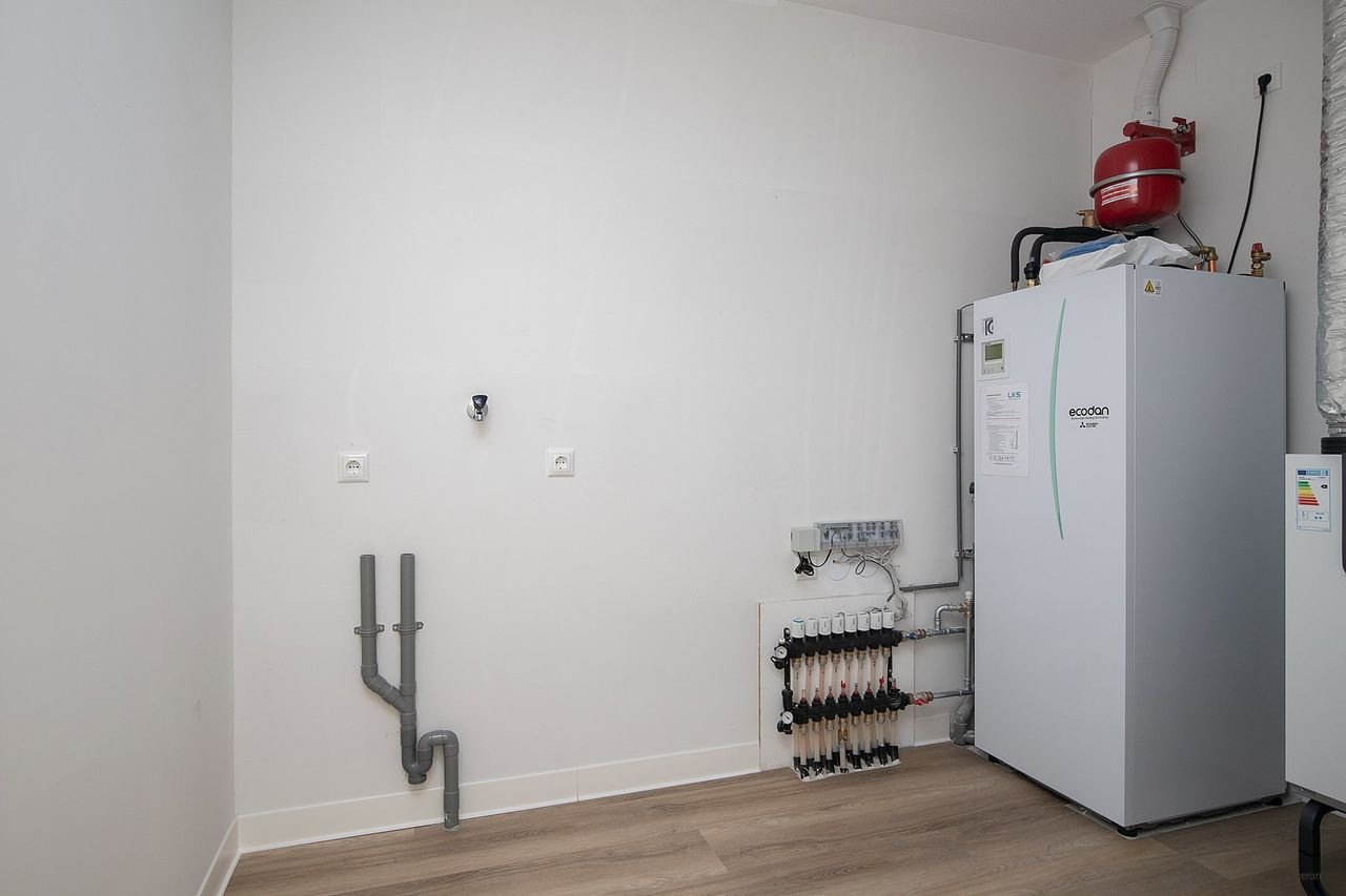 New 90m² apartment on the Suytkade - Image 17