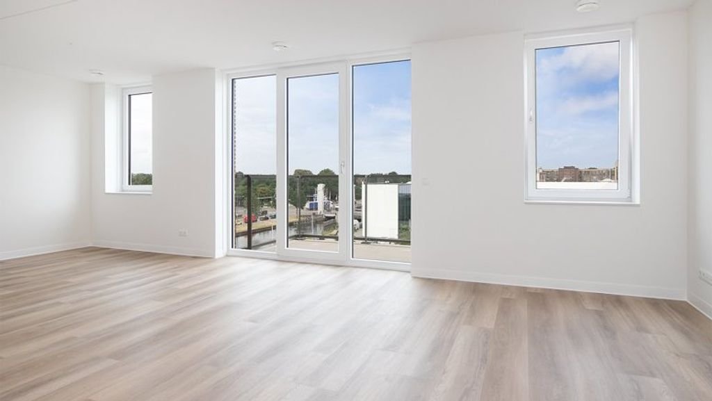 New 90m² apartment on the Suytkade - Image 2