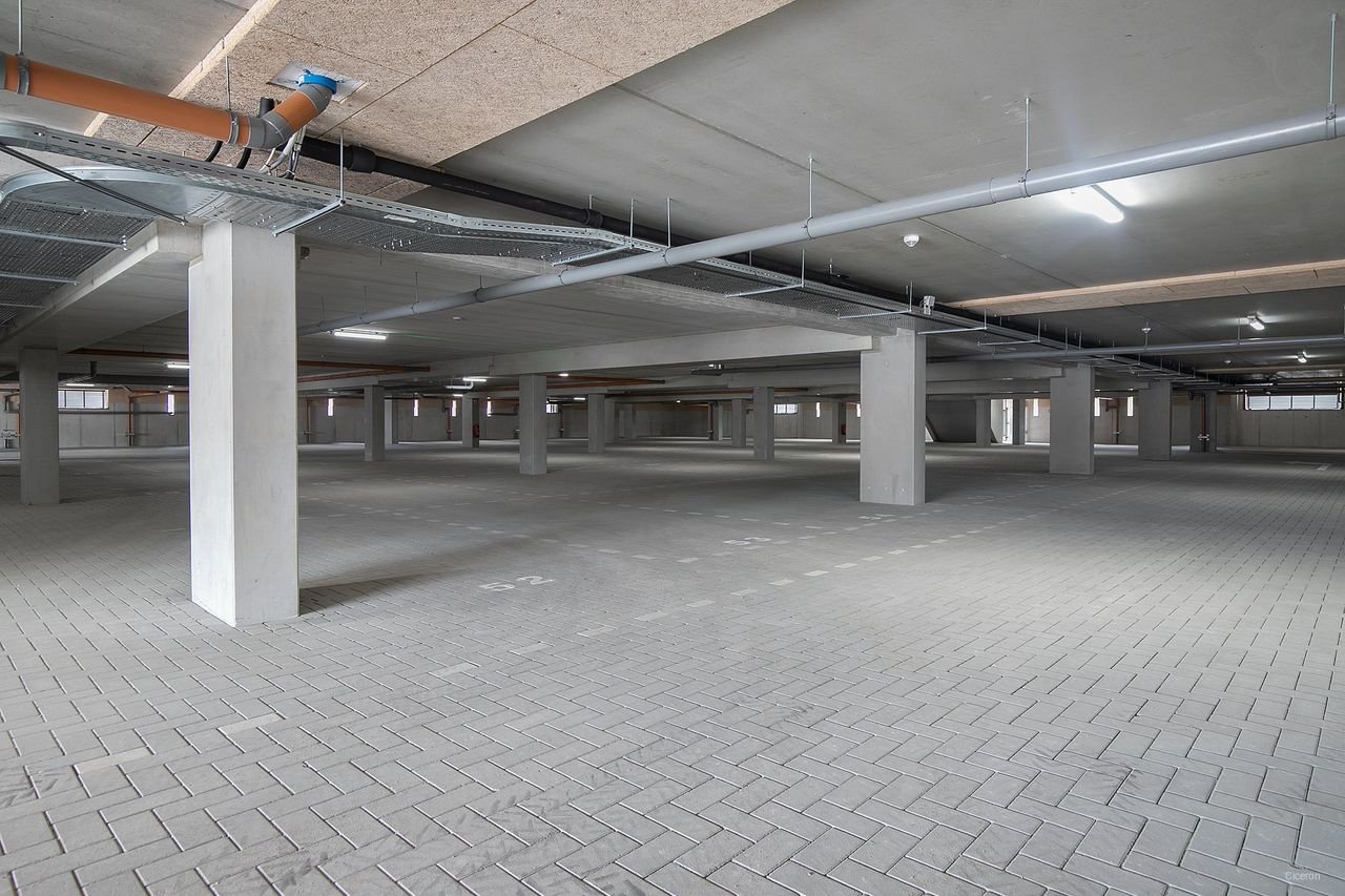 New 90m² apartment on the Suytkade - Image 18