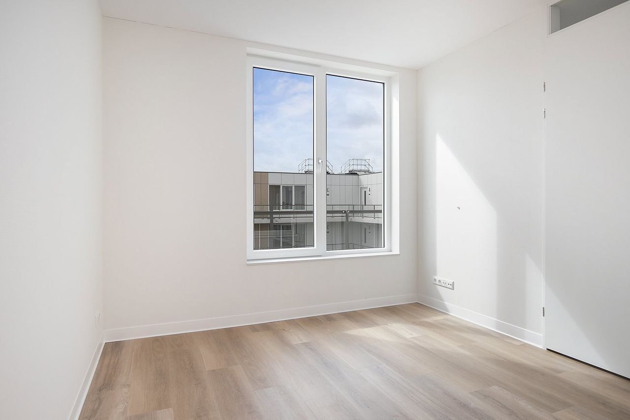 New 90m² apartment on the Suytkade - Image 12