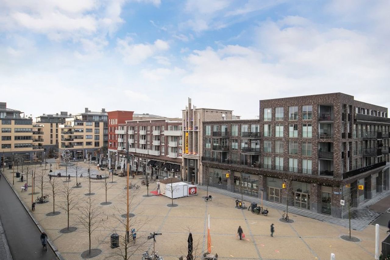 Modern 1-bedroom apartment Utrecht - Image 7