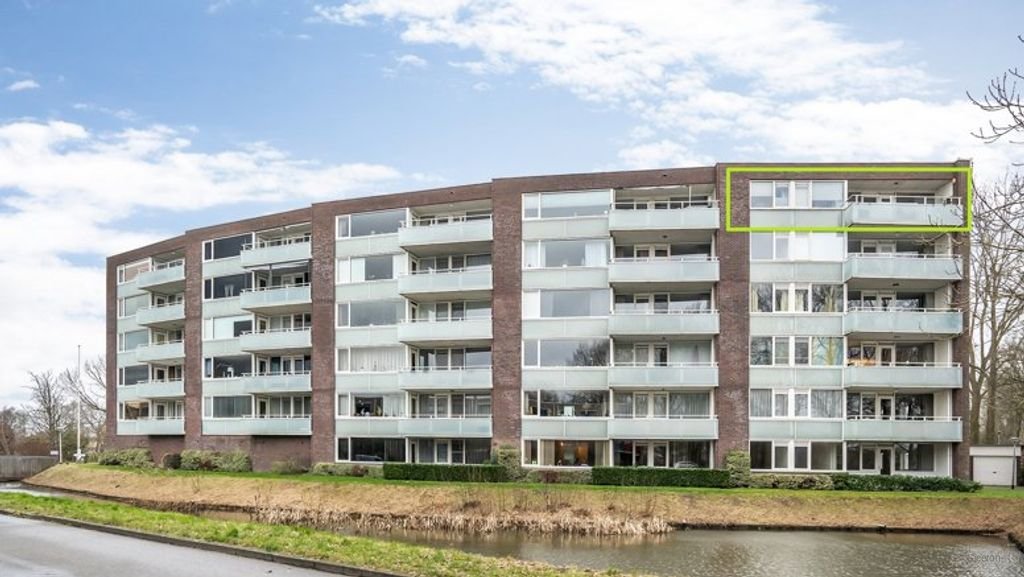 Corner apartment with garage (123m²) - Image 1