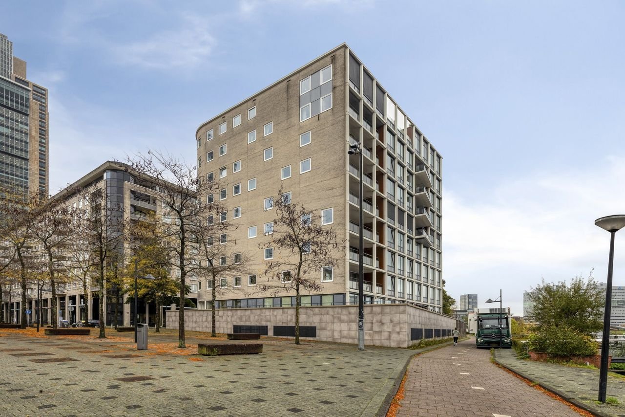 145m² with Amstel River views in De Omval - Image 6