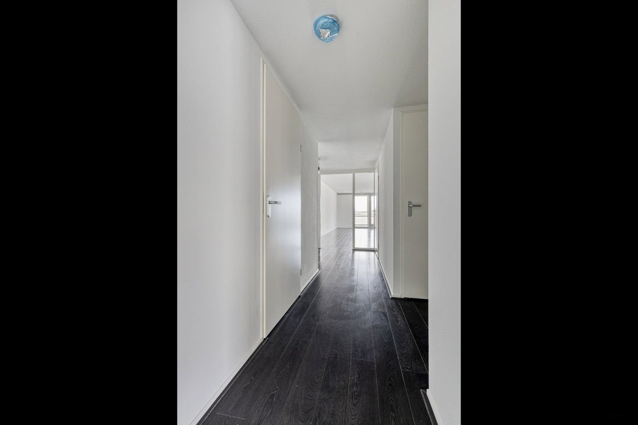 145m² with Amstel River views in De Omval - Image 12