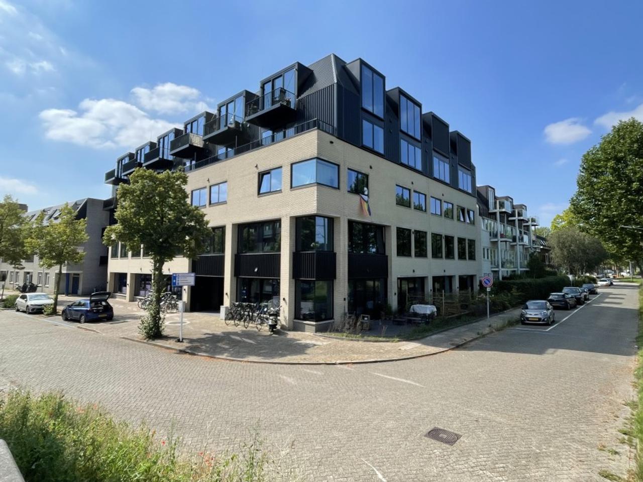 Studio van 28 m² direct naast station Houten - Afbeelding 1