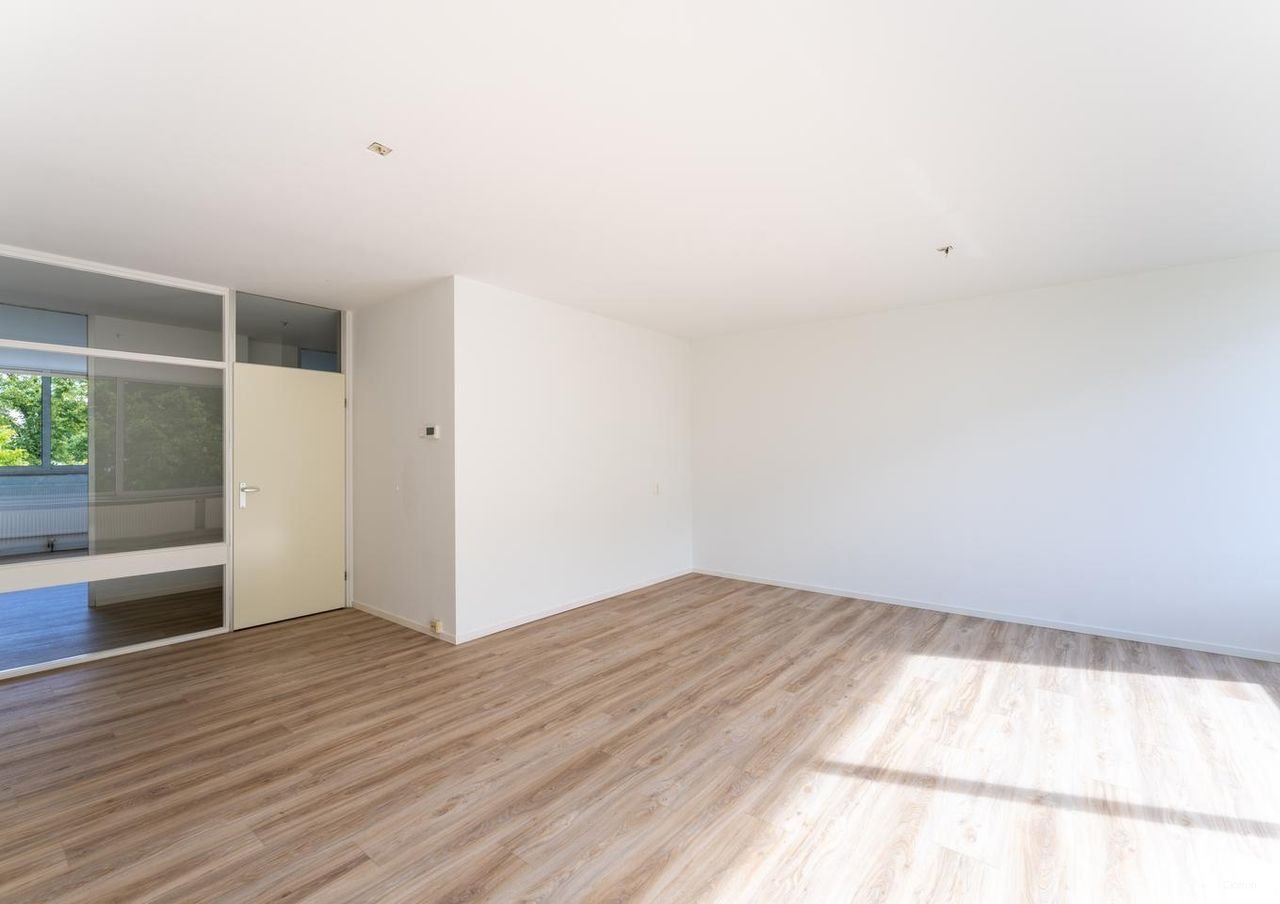 Bright 4-room apartment of 96 m² in Schuilenburg - Image 17