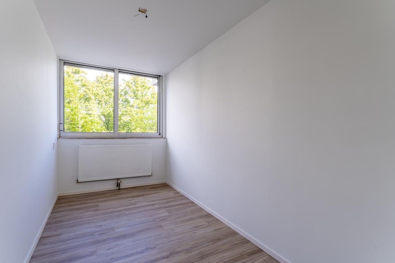 Bright 4-room apartment of 96 m² in Schuilenburg - Image 21