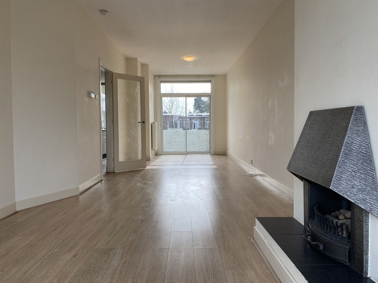 60m² studentenappartement met balkon - Afbeelding 1