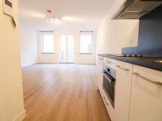 Lichte studio met vloerverwarming in centrum Den Haag