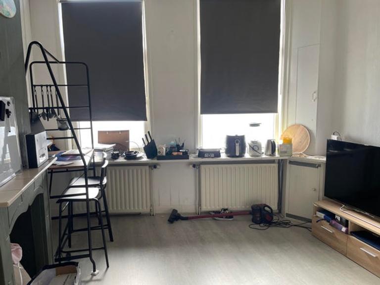 Kamer met wastafel in Oud-Assendorp - Afbeelding 2