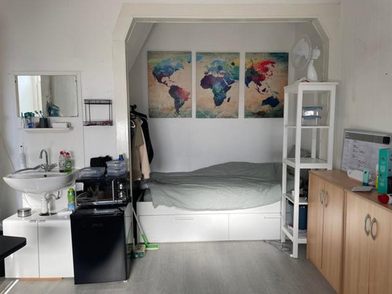 Kamer met wastafel in Oud-Assendorp - Afbeelding 3