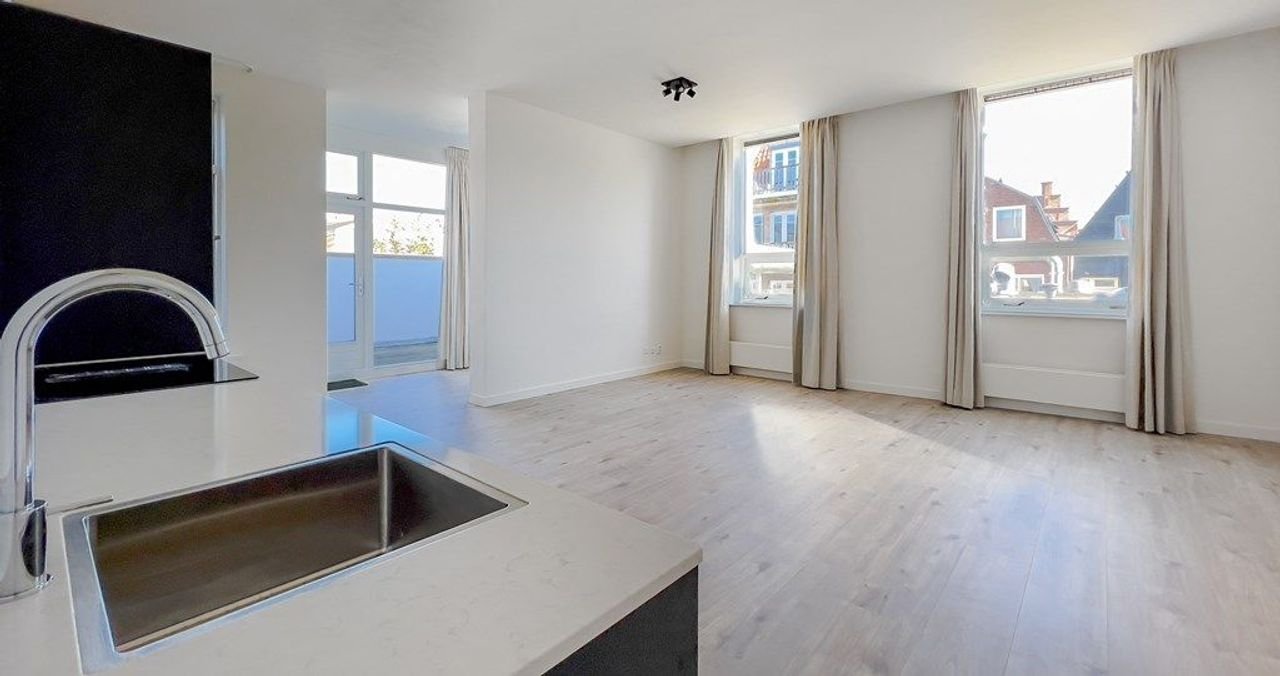 87m² apartment with roof terrace Haarlem - Image 2