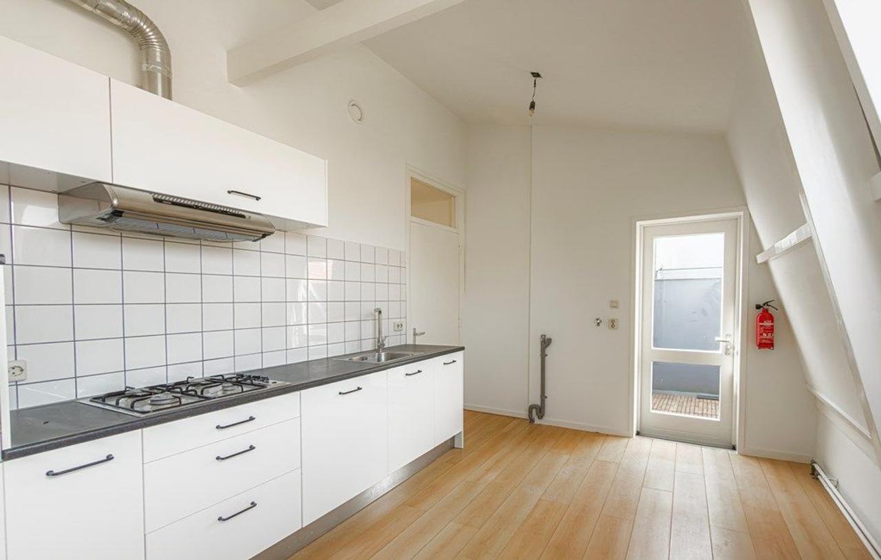 3-kamerappartement met balkon in hartje Haarlem - Afbeelding 9