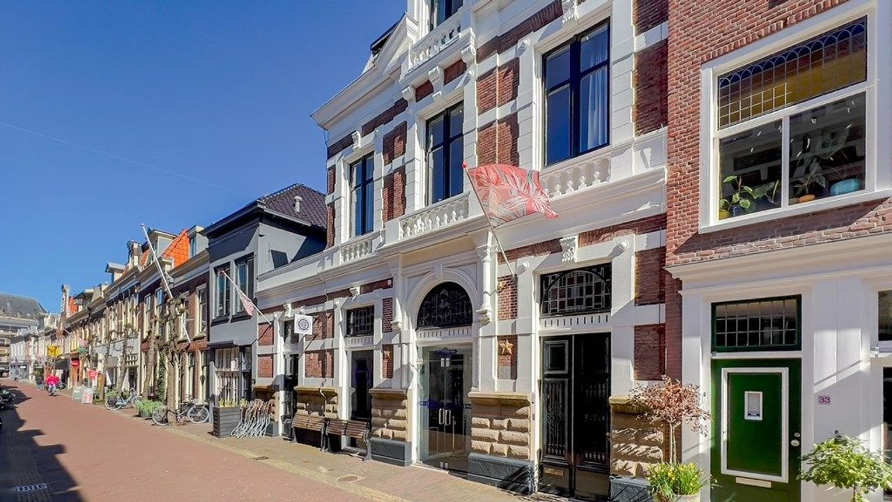 87m² apartment with roof terrace Haarlem - Image 1