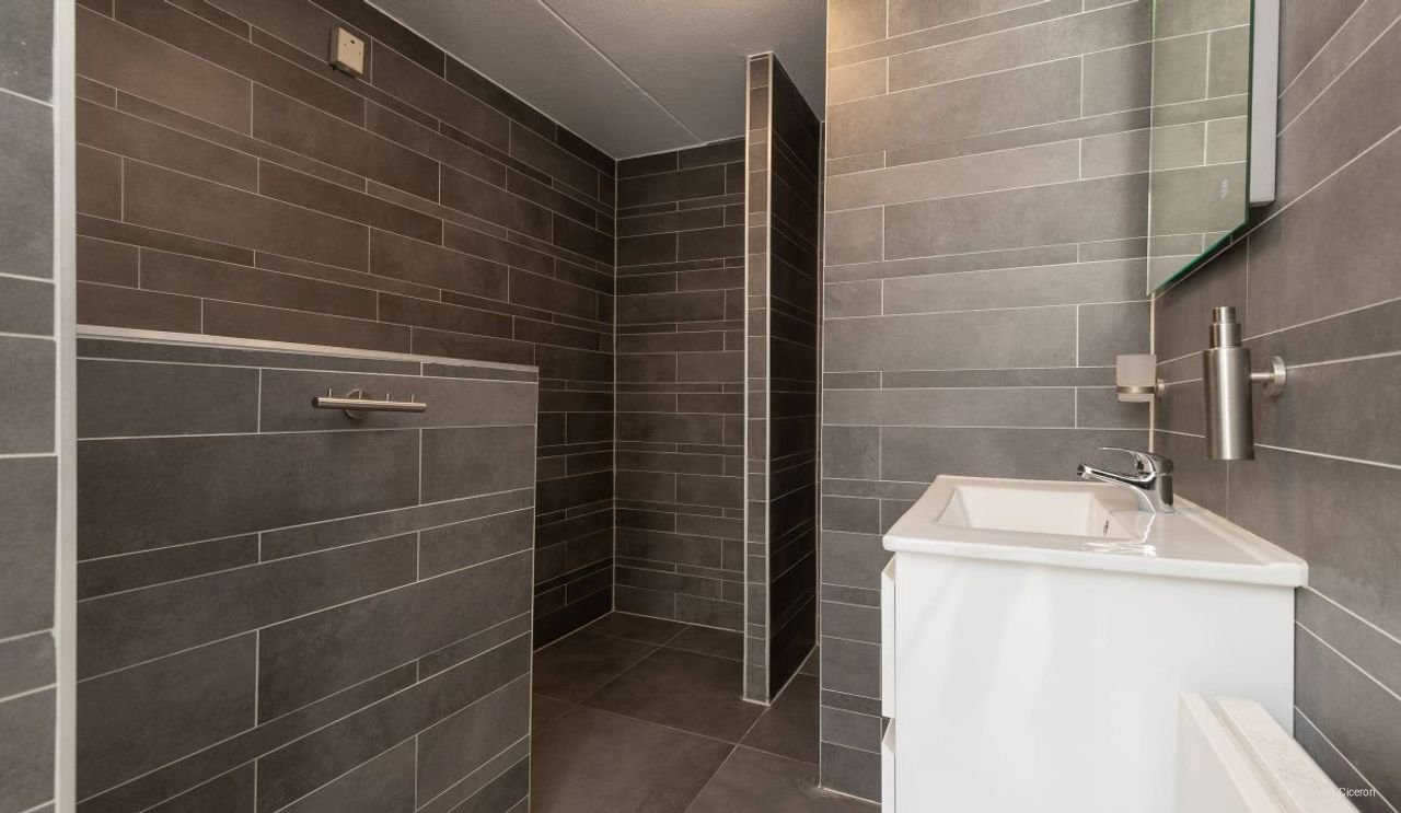 120m² House with Garden in the Bijlmer - Image 23