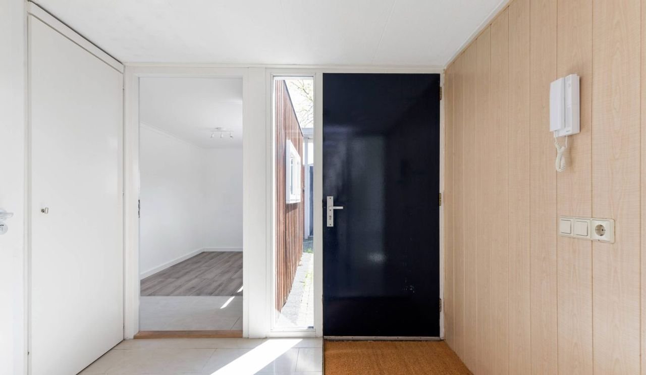 120m² House with Garden in the Bijlmer - Image 5