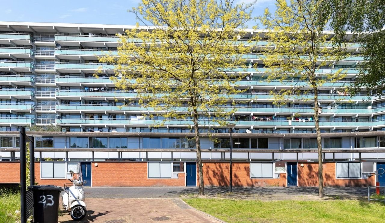 120m² House with Garden in the Bijlmer - Image 2