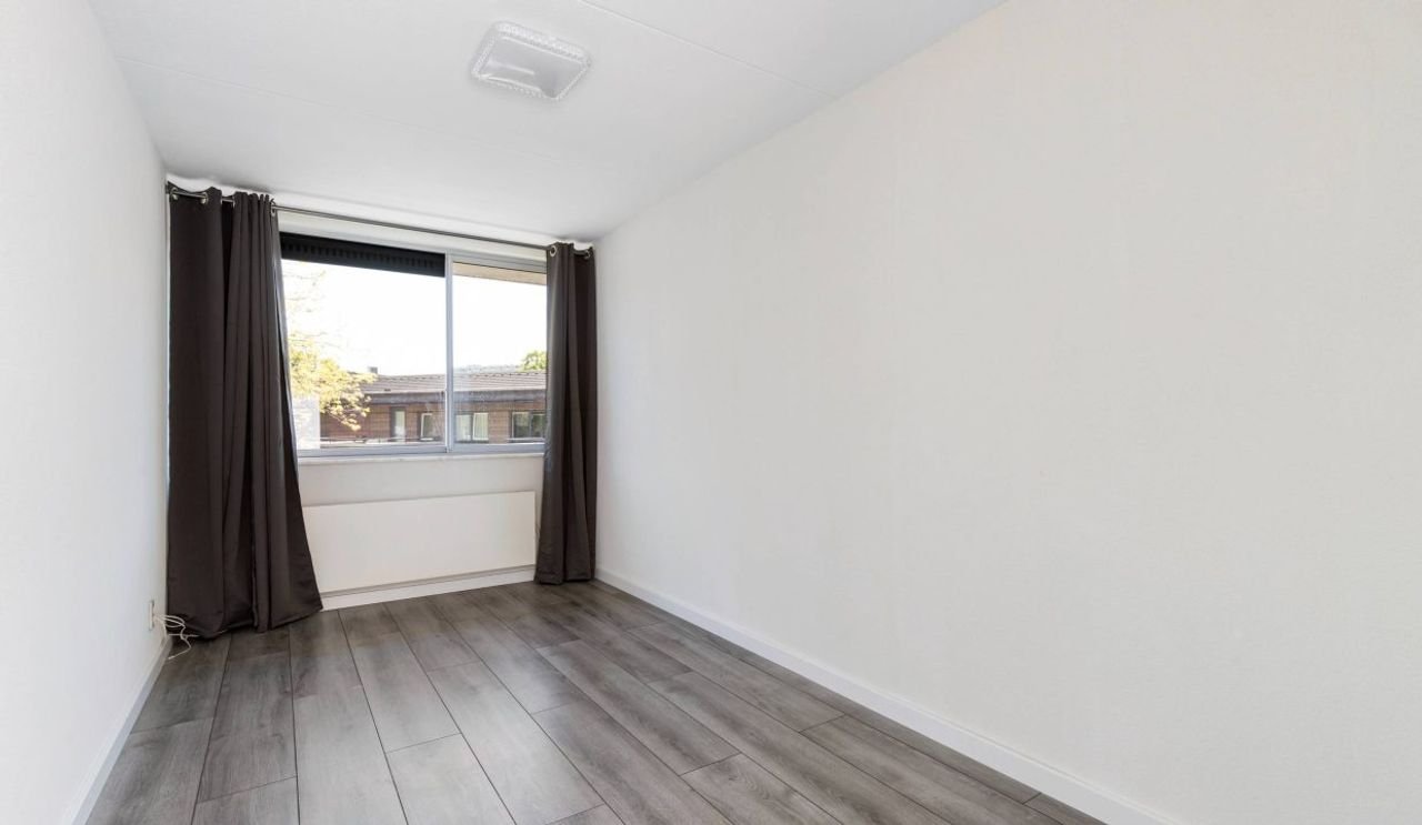 120m² House with Garden in the Bijlmer - Image 17