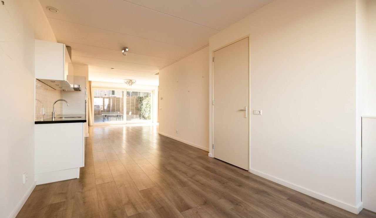 135m² apartment with garden on the Buiten-IJ - Image 3