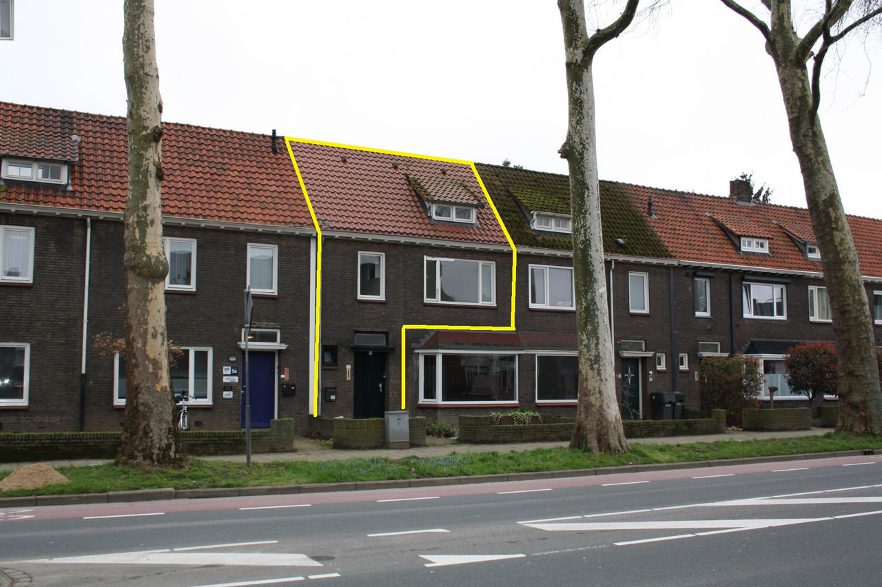 Apartment with large roof terrace - Image 1