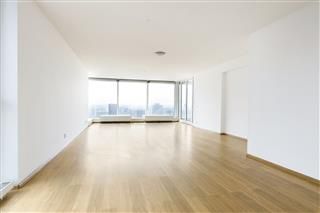 160 m² Apartment in West - Image 2