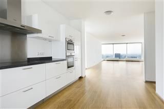 160 m² Apartment in West - Image 6