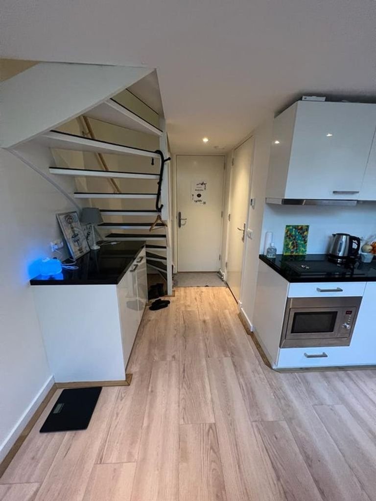 Studio with sleeping loft near Hanze University of Applied Sciences - Image 3