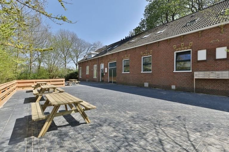 Studio with sleeping loft near Hanze University of Applied Sciences - Image 12