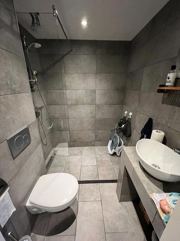 Studio with sleeping loft near Hanze University of Applied Sciences - Image 9