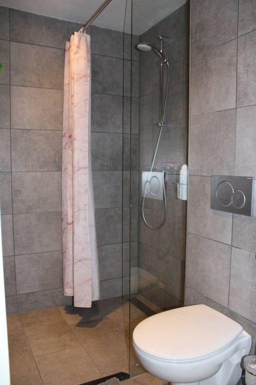 Studio with sleeping loft near Hanze University of Applied Sciences - Image 10