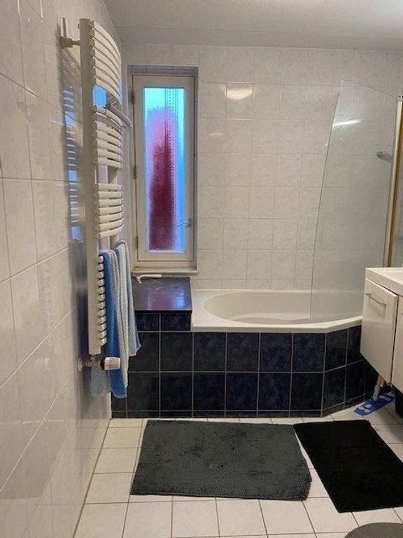 Large 44m² studio with private garden in Indische Buurt - Image 9