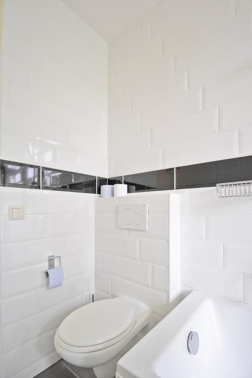 Furnished 2-bedroom apartment in the Hoofddorppleinbuurt - Image 13